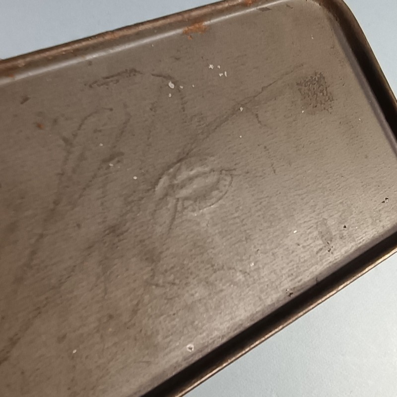 BOITE BLEU HORIZON DE TRANSPORT DE MASQUE A GAZ TYPE M2 GUERRE 1914 1918 EN TOLE PEINTE